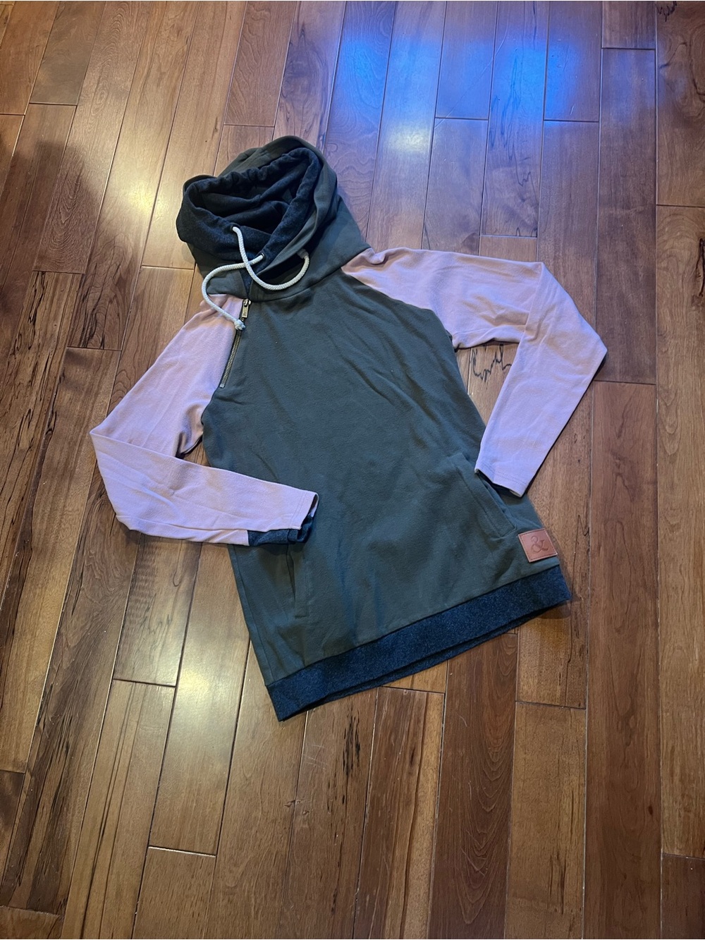 Colorblock Fleece hoodie 
 Ampersand avenue size extra small green pink gray - Picture 4 of 5